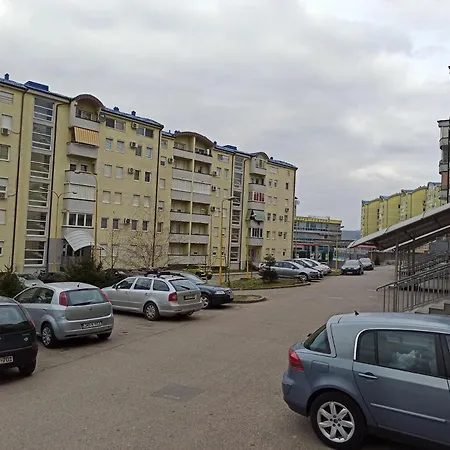 Daire Apartman Zute Zgrade