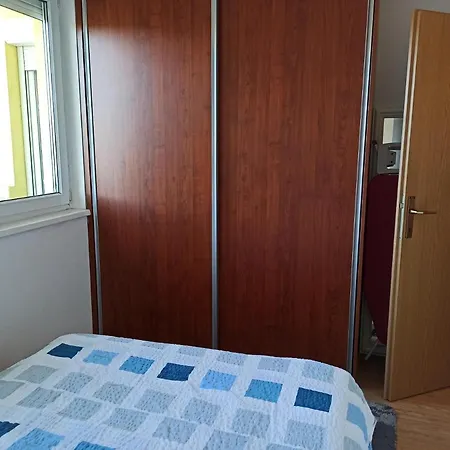 Apartman Zute Zgrade